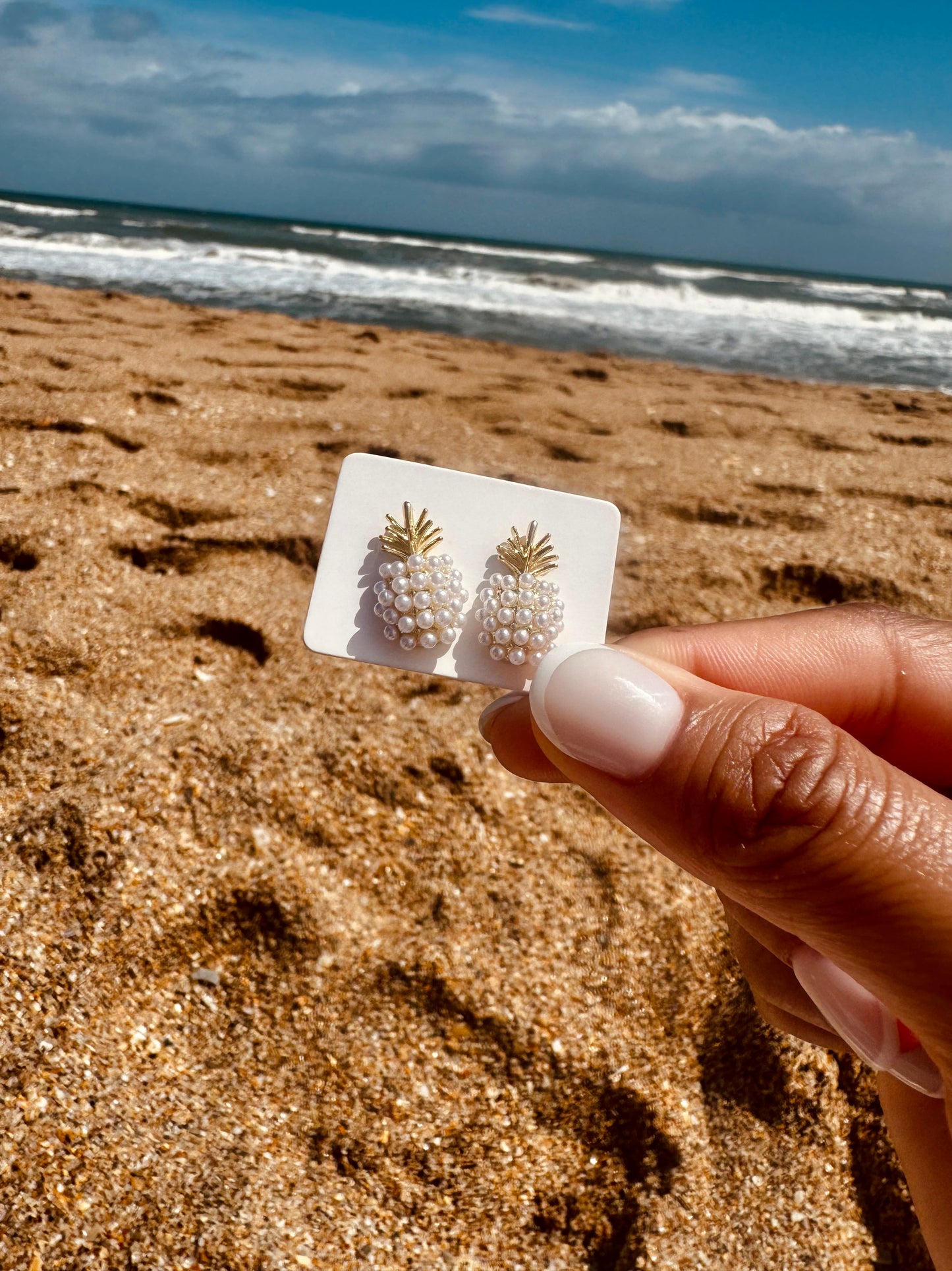 Pine Coco Studs