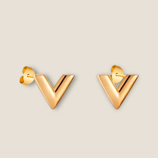 Visionaria Studs