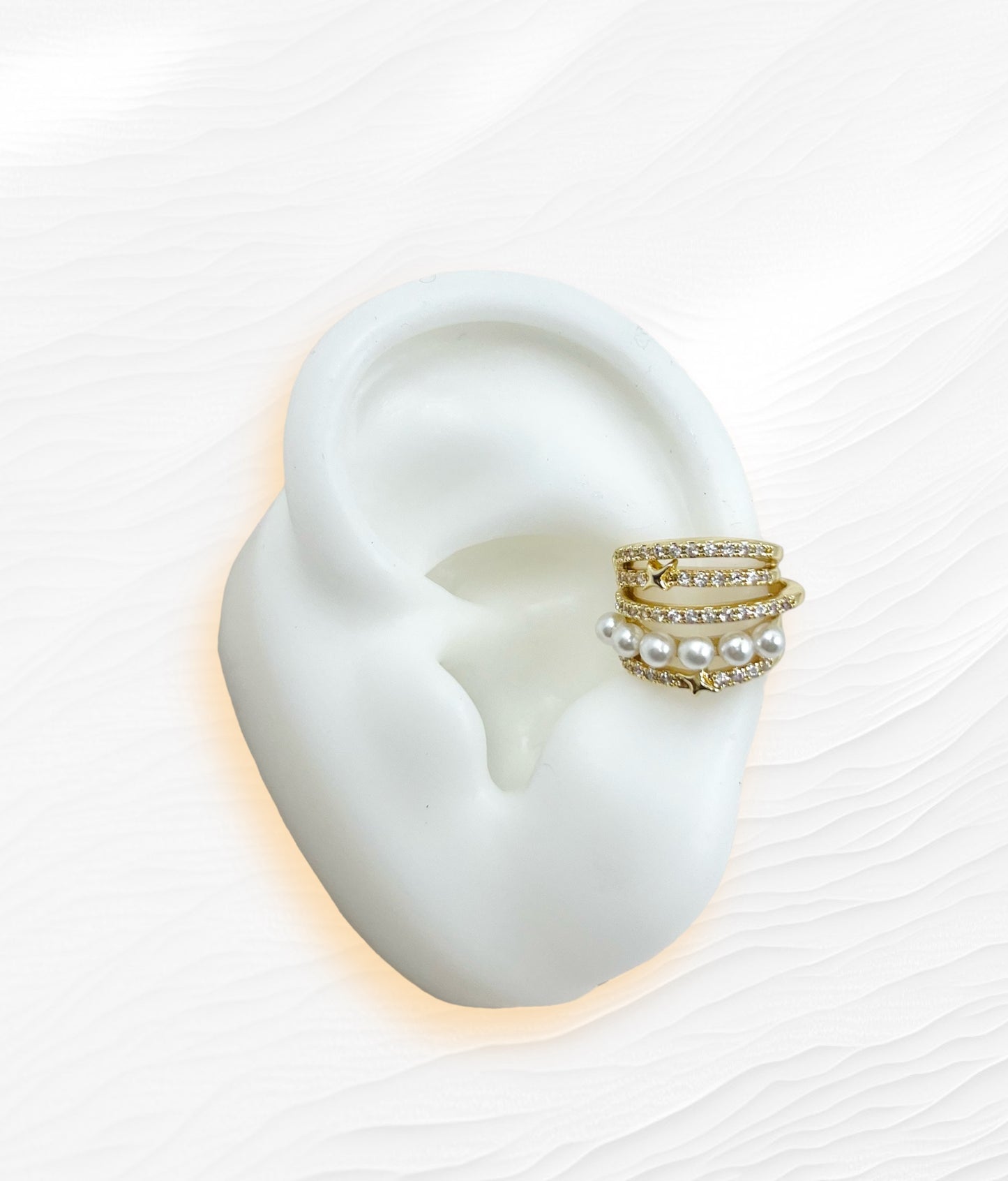 Pearl Earcuff