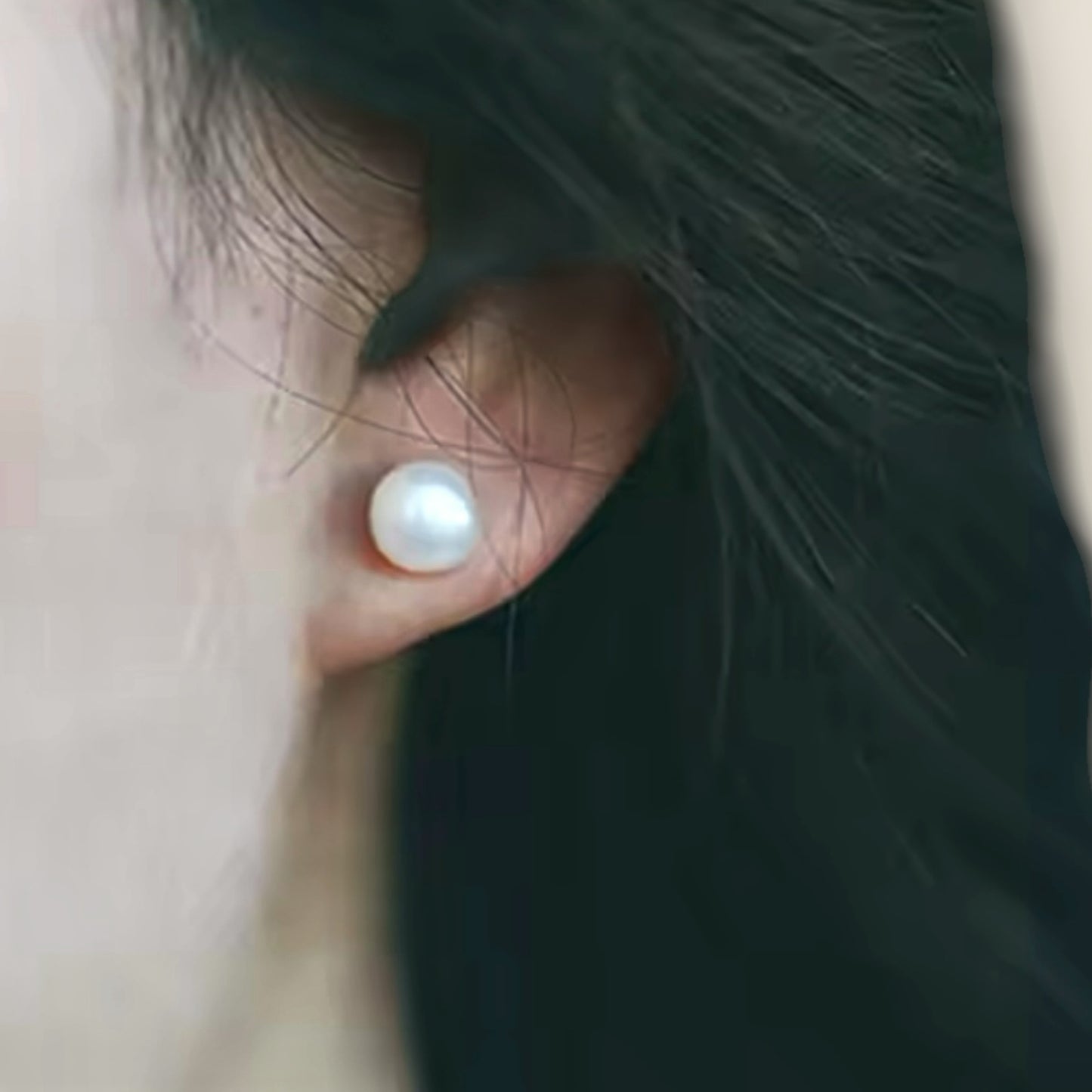 Essential Pearl Studs